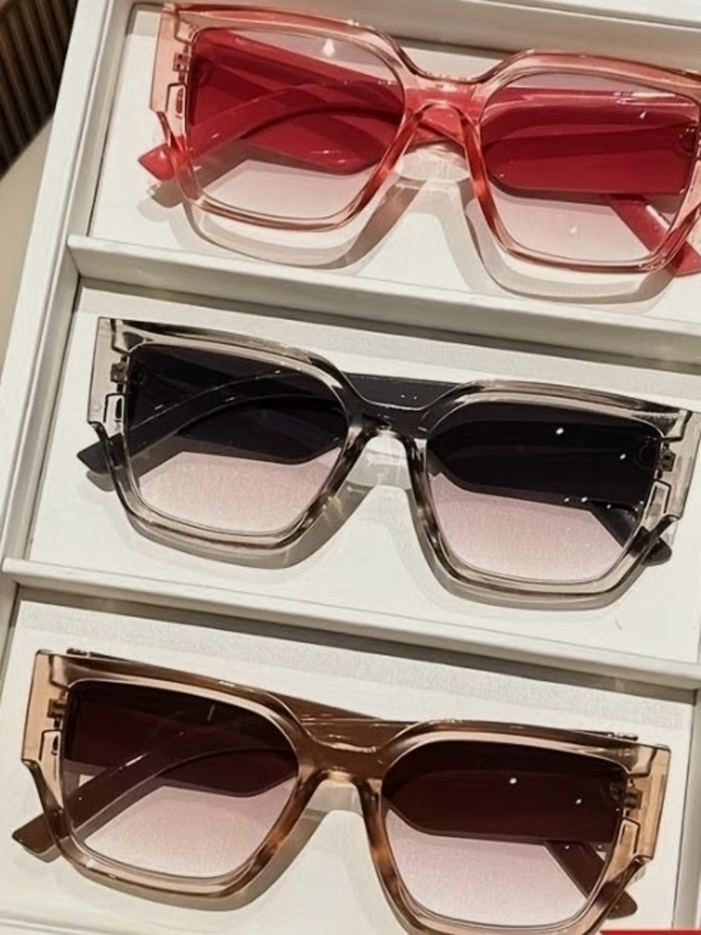 Stylish Readers Square - Pink, Gray, Brown.  4.0 Strength
